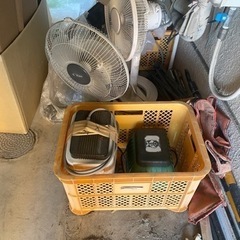 不燃ゴミなのか❔もちろんタダです。だだ今3名様順番待ち中‥の画像