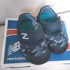 【美品】ファーストシューズ　12cm　ニューバランスの画像