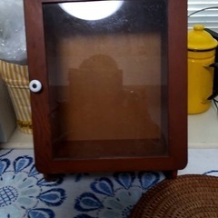 アンティーク　ガラス戸棚