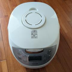 炊飯器の画像