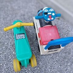 子供用押し車の画像