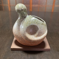 陶器の一輪挿し　巳年　ヘビ　花器　花瓶　干支