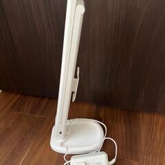 ニトリ LEDテーブルランプ YP500DL の画像