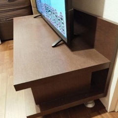 テレビボードの画像