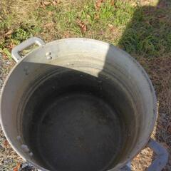 アルミの寸胴ナベの画像