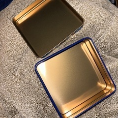 缶のケース。小物入れ。差し上げます。の画像