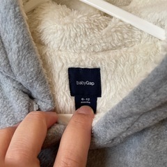 [お話中] 防寒着　baby GAP6-12mの画像