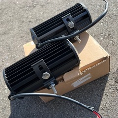 新品未使用　爆光　LED作業灯　2個セットの画像