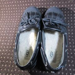 UGGアグ　ローハーポイ靴　ネットで探しましたが同じものは見つか...