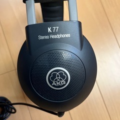 AKG K77 プロフェッショナルモニター 密閉型ヘッドホン
の画像