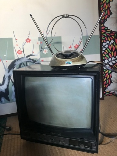昭和レトロ家電　小型テレビ