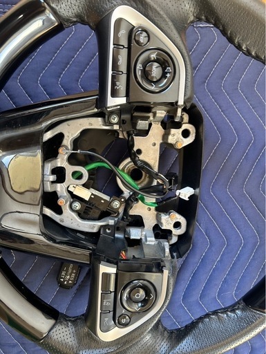 値下げ‼️30，50プリウス ステアリング打ち替え