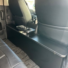 ハイエース　後部座席専用テーブル