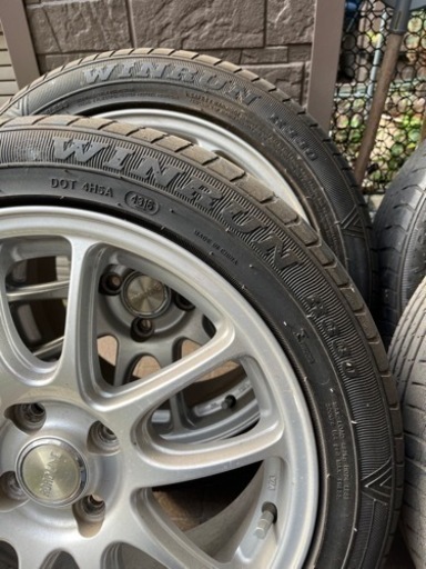 16インチ タイヤ ホイール 車のパーツ 