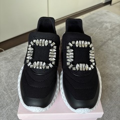 12/13 17:00受取まで【おしゃれスニーカー】の画像