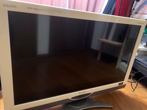 AQUOS世界の亀山ブランド32インチTV