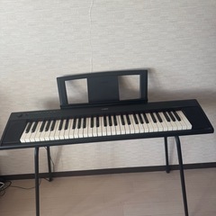 電子ピアノ　キーボード　脚付き　YAMAHA