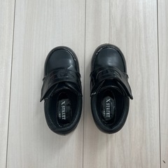 子供用　黒色革調シューズ　16センチの画像