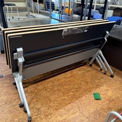 オカムラ　フォールディングテーブル　幅180 奥60 高さ72cm 折りたたみの画像