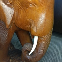 [八3236]  象　木彫りの置物　寸法約49X24㎝  高さ54㎝の画像