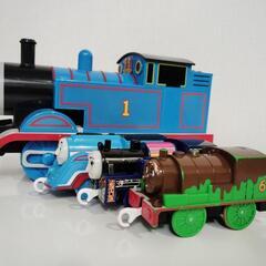 トーマスのおもちゃ4個セットの画像
