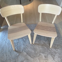 IKEAダイニングチェア2脚の画像