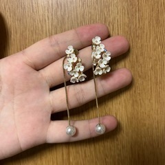 ピアス