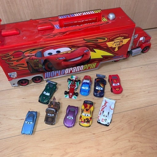 カーズ　トレーラー　ミニカー10台