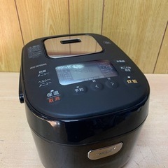 ⭐️アイリスオーヤマIHジャー炊飯器⭐️ ⭐️RC-IK30-B⭐️