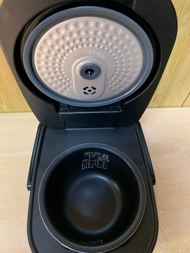 ⭐️アイリスオーヤマIHジャー炊飯器⭐️ ⭐️RC-IK30-B⭐️
