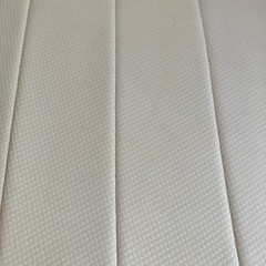 ニトリ　アンティーク調　すのこベッドとマットレスの画像