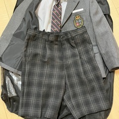 子供スーツセットの画像