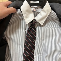 子供スーツセットの画像