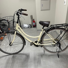 自転車　※後輪パンクしてます。