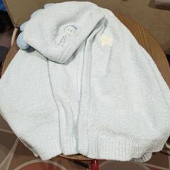 UNIQLO　すみっコぐらし　とかげのパイルポンチョ🎵　サイズ:キッズ