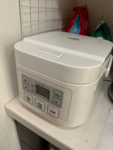 ニトリ　3合炊飯器/白