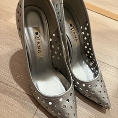 ダイアナ　シルバー　パンプス　美品