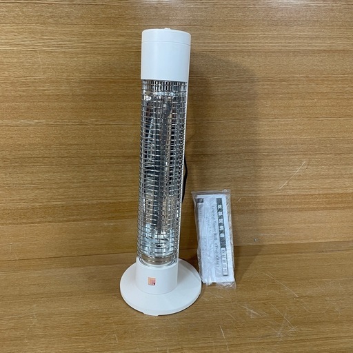【ヤマダ電機　美品 ミニタワーヒーター⑦】Leaning Tower 斜塔　YTH400MK1