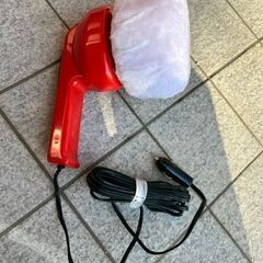 車内清掃用掃除機　＆　ワックス掛けの電動ローラーの画像