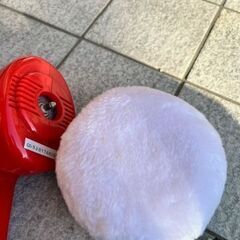 車内清掃用掃除機　＆　ワックス掛けの電動ローラーの画像
