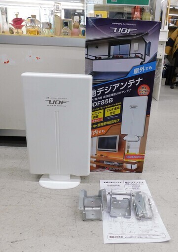 【恵庭】室内/屋外用UHFアンテナ　(地上デジタル放送受信用)　UDF85B　ブースター内蔵　ジャンク品　PayPay支払いOK！
