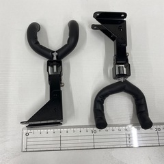 壁掛け用ギターハンガー2個の画像
