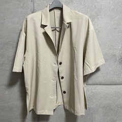ベージュセットアップ　ヒコロヒーの画像