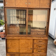 食器棚　飾り棚　桜模様　家具　日本　古い　