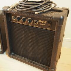 Bluesfeel コンパクトギ ターアンプ スピーカー GA-8020 電池式　アンプ　琴伝流　シールドの画像