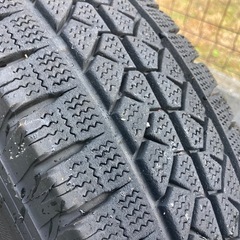 ハイエース200系　スタッドレス(ホイール付き)4本セットの画像