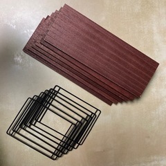 小型の棚（板とフレーム）