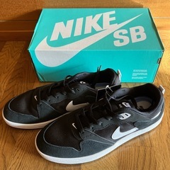 【新品未使用】NIKE 4足セットの画像