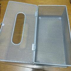 メタリックなティッシュケースボックスの画像