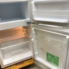 仙台市内トラック荷台渡し無料！2022 アイリス 冷蔵庫 中古 仙台 買取 引取 87Lの画像